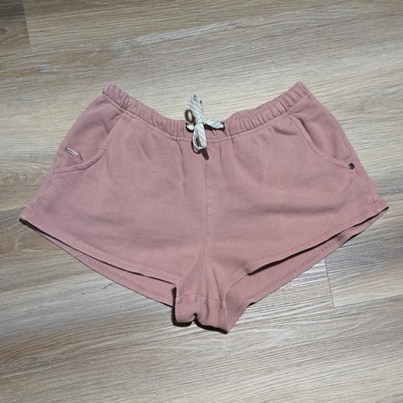 Vuori Pants - Women's Dusty Rose Drawstring Lounge Shorts